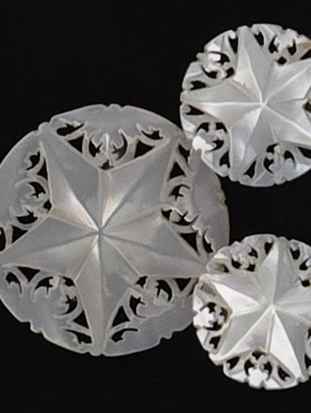 Mother-of-Pearl Carved Star Pin Brooch and Clip on Earrings